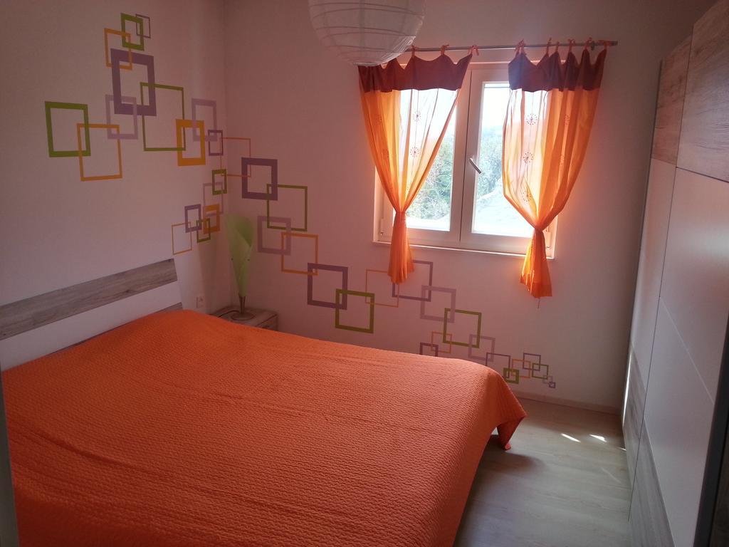 Apartment Tara Sumartin Quarto foto
